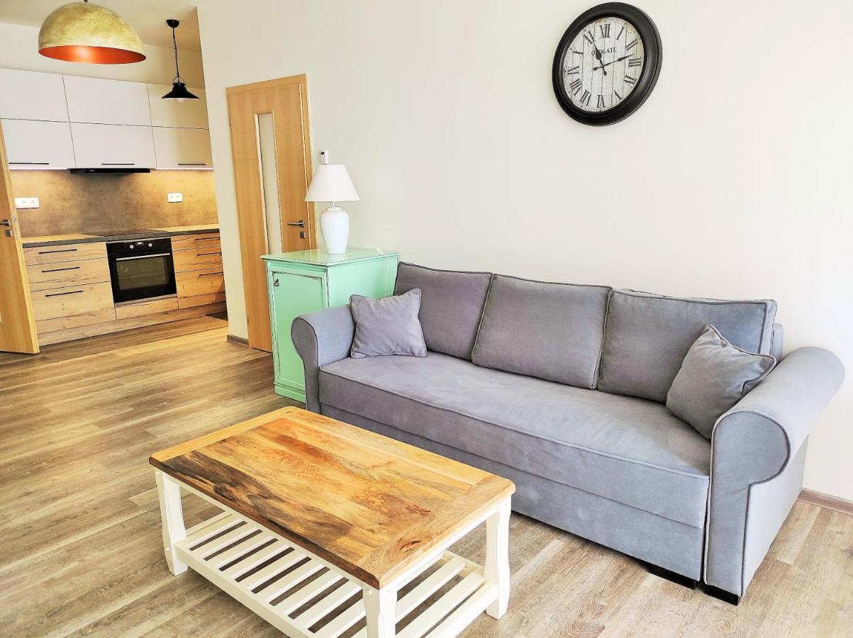 Apartmany Ricky Ii. ภายนอก รูปภาพ